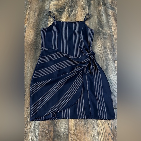 Derek Heart Mock Wrap Sleeveless Dress, Size Medium, Navy Blue and White - Picture 2 of 10